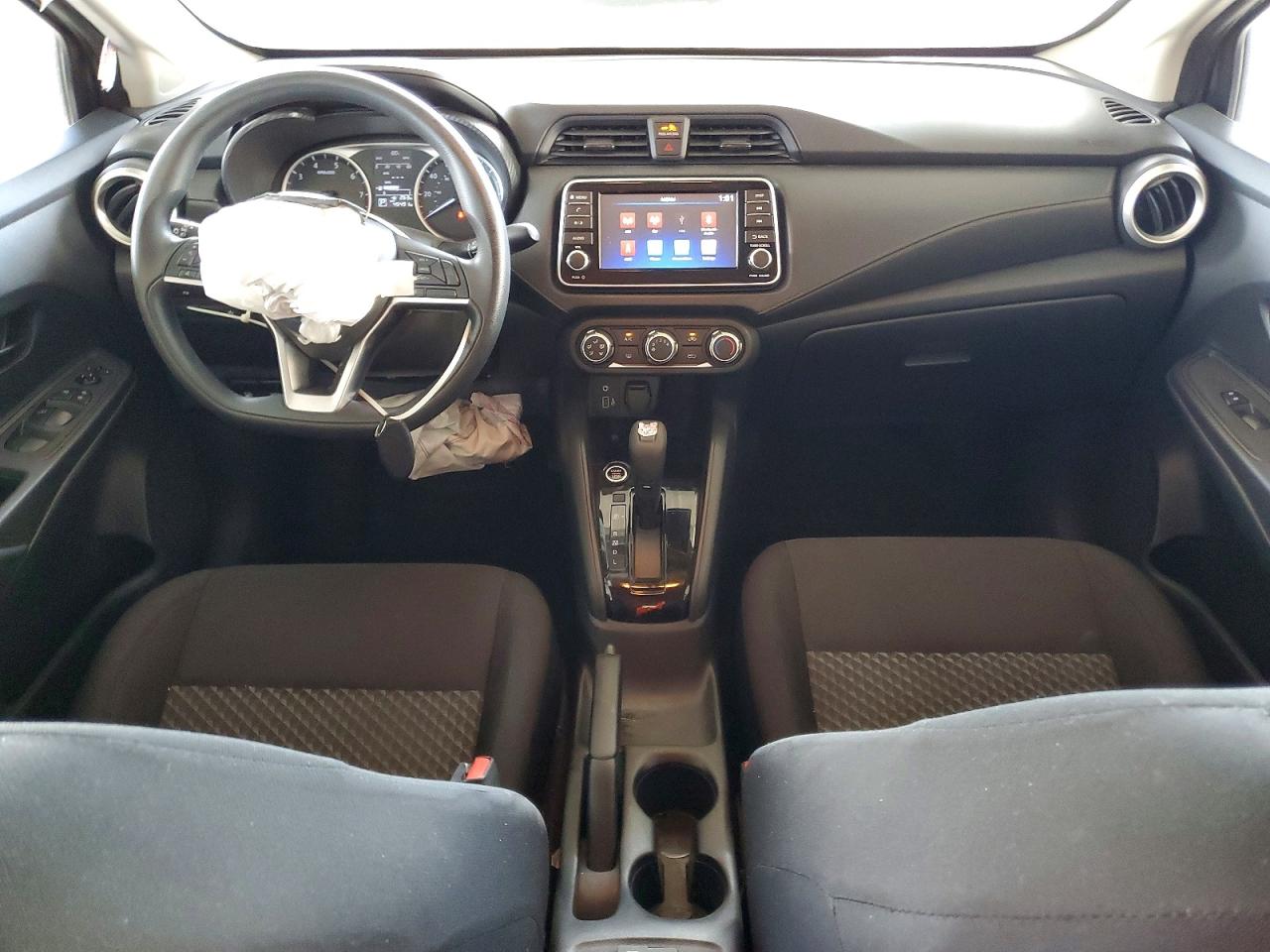 2021 NISSAN VERSA S photo 22
