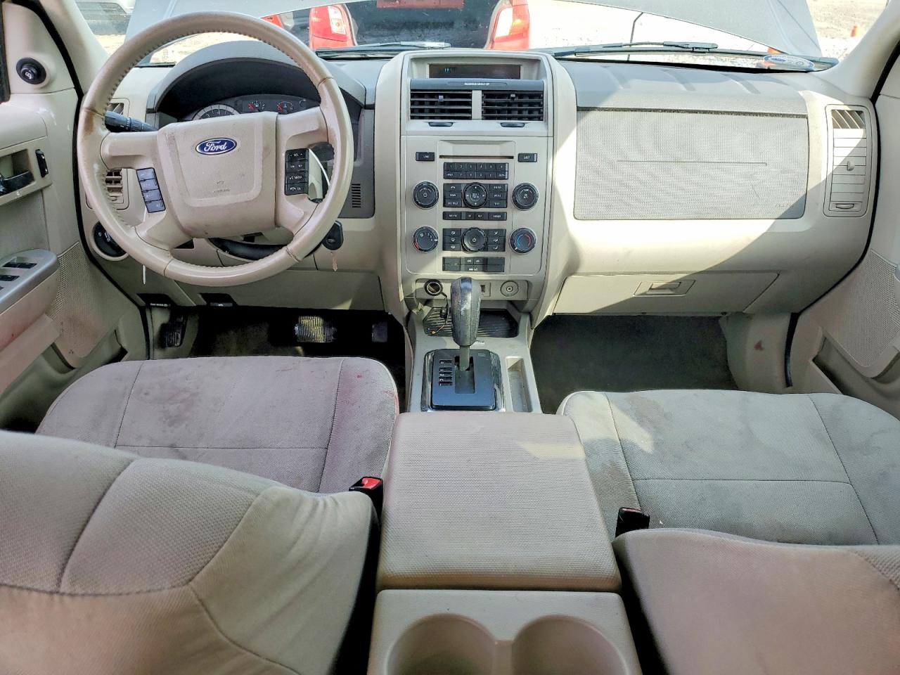 2011 FORD ESCAPE XLT photo 15