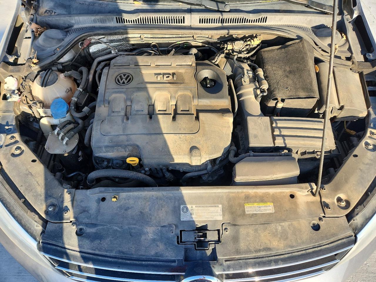 2015 VOLKSWAGEN JETTA TDI photo 21