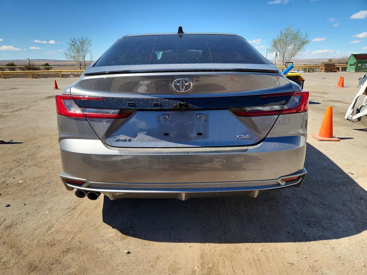 2025 TOYOTA CAMRY XSE photo 11
