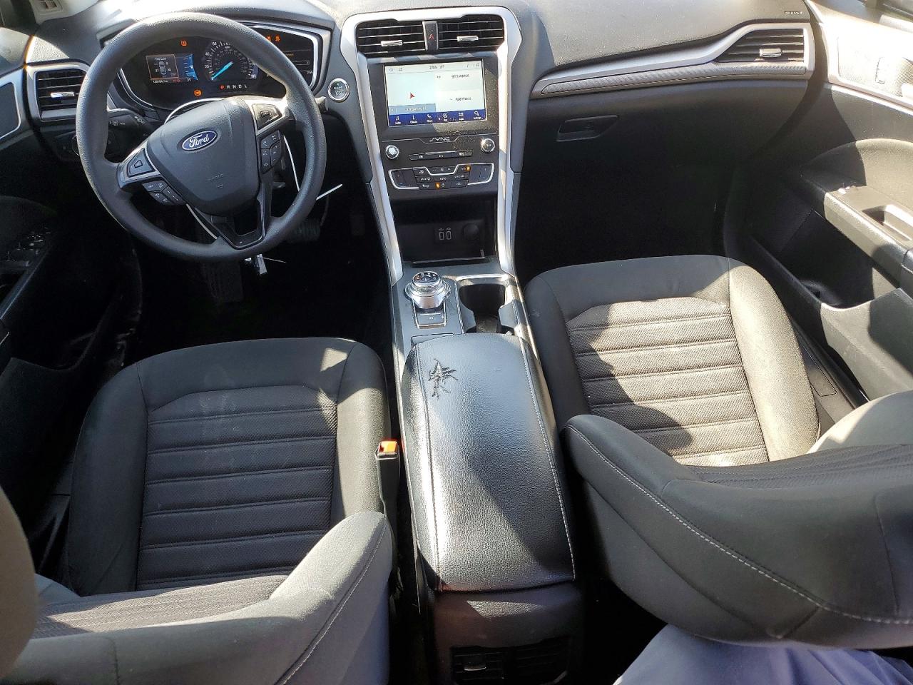 2020 FORD FUSION SE photo 15