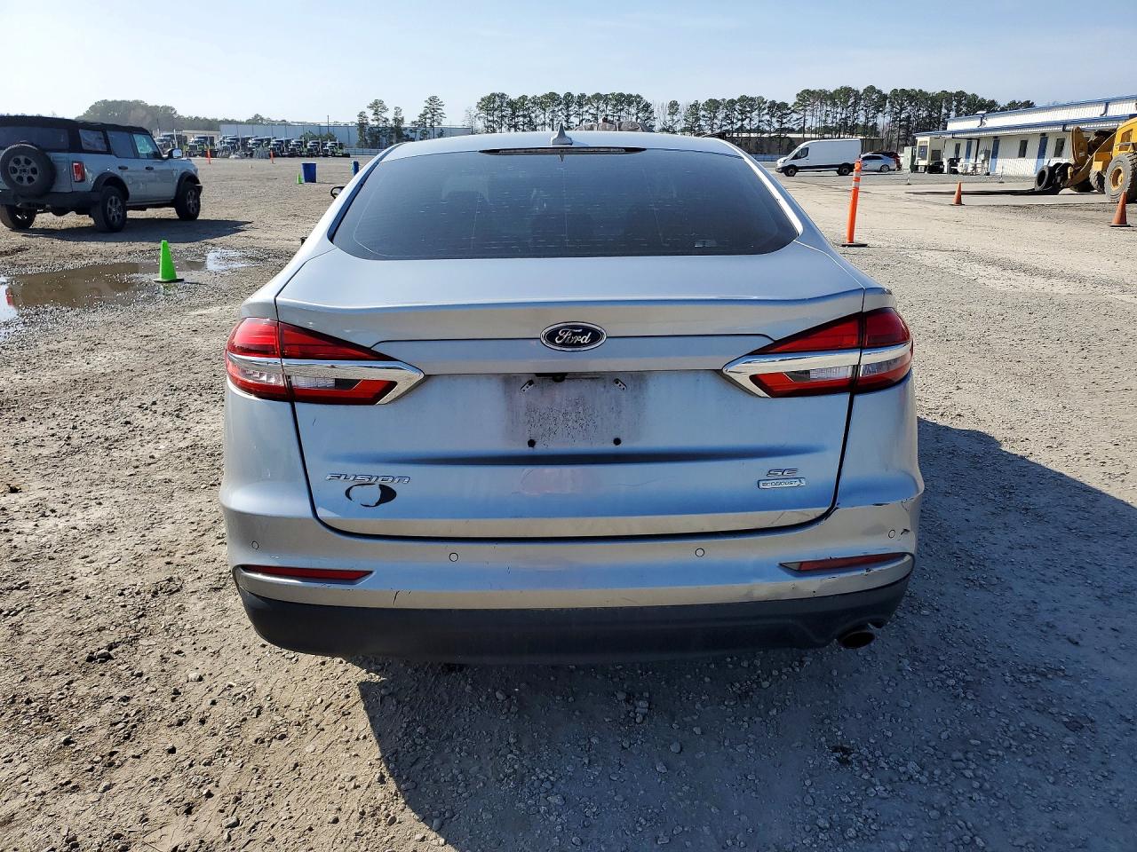 2020 FORD FUSION SE photo 11