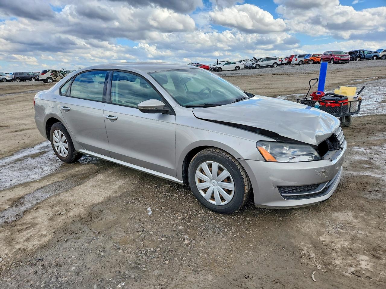 2012 VOLKSWAGEN PASSAT S photo 4