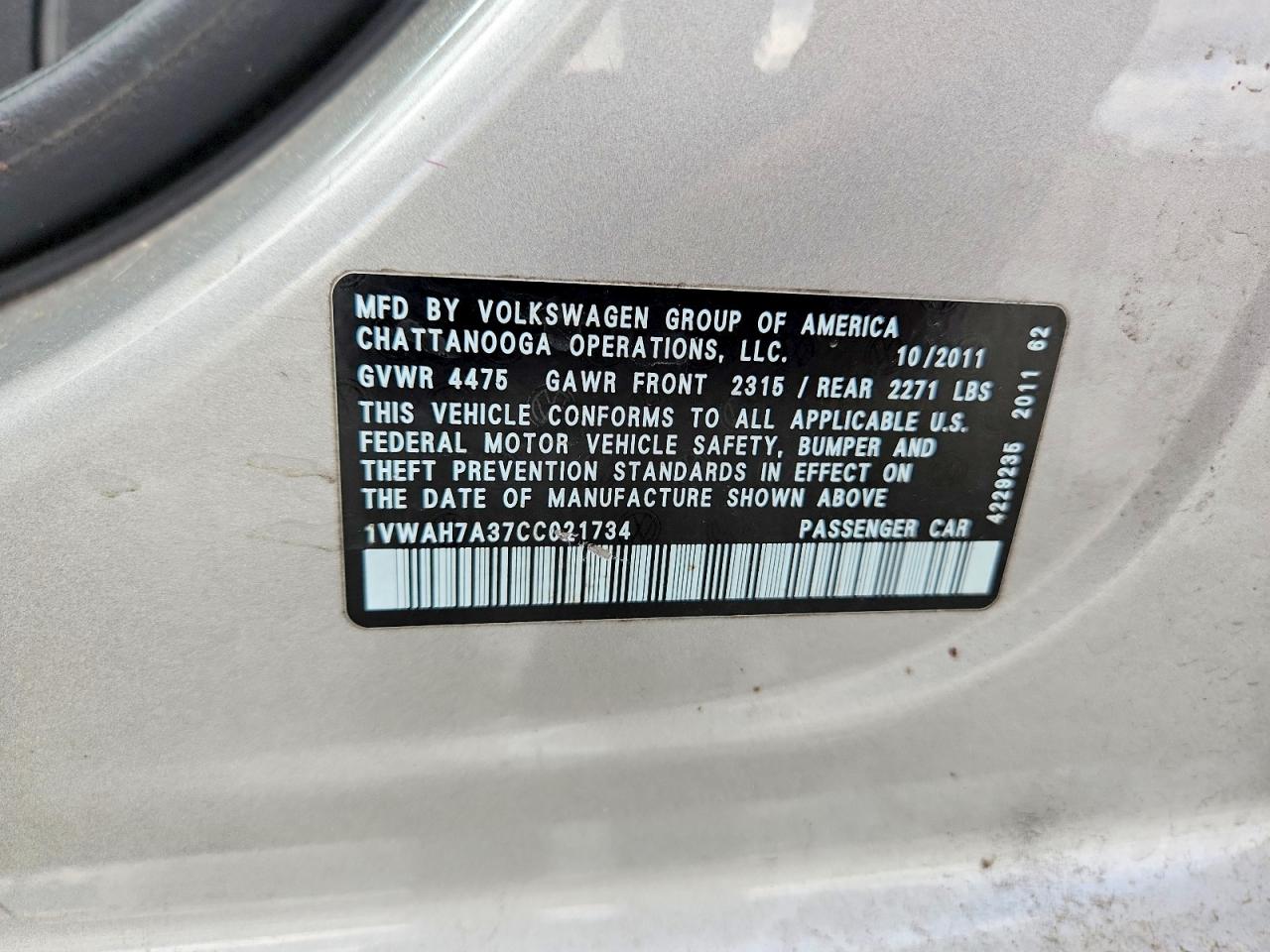 2012 VOLKSWAGEN PASSAT S photo 12