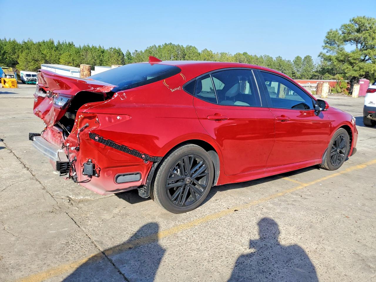 2025 TOYOTA CAMRY SE photo 5