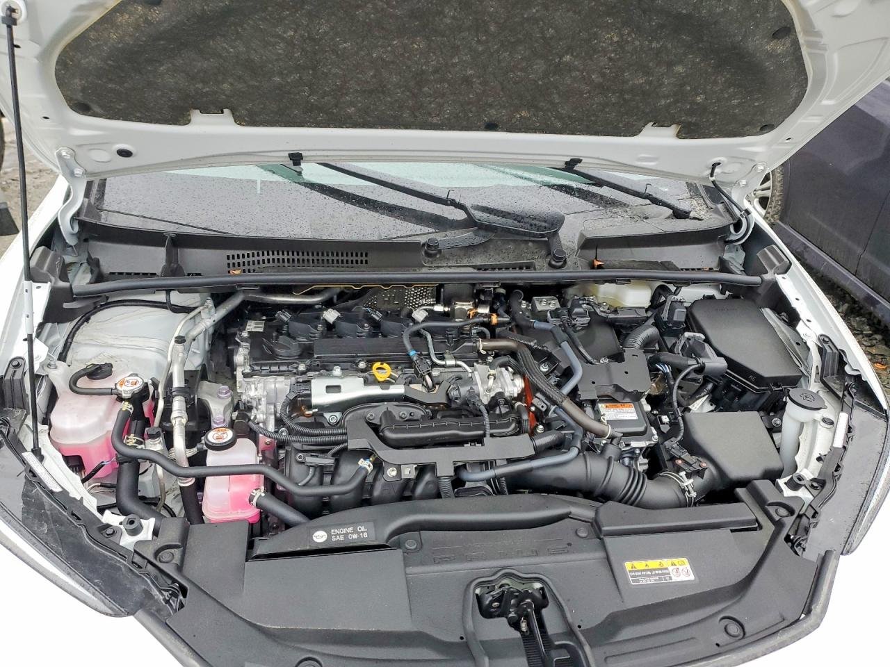 2025 TOYOTA PRIUS XLE photo 31