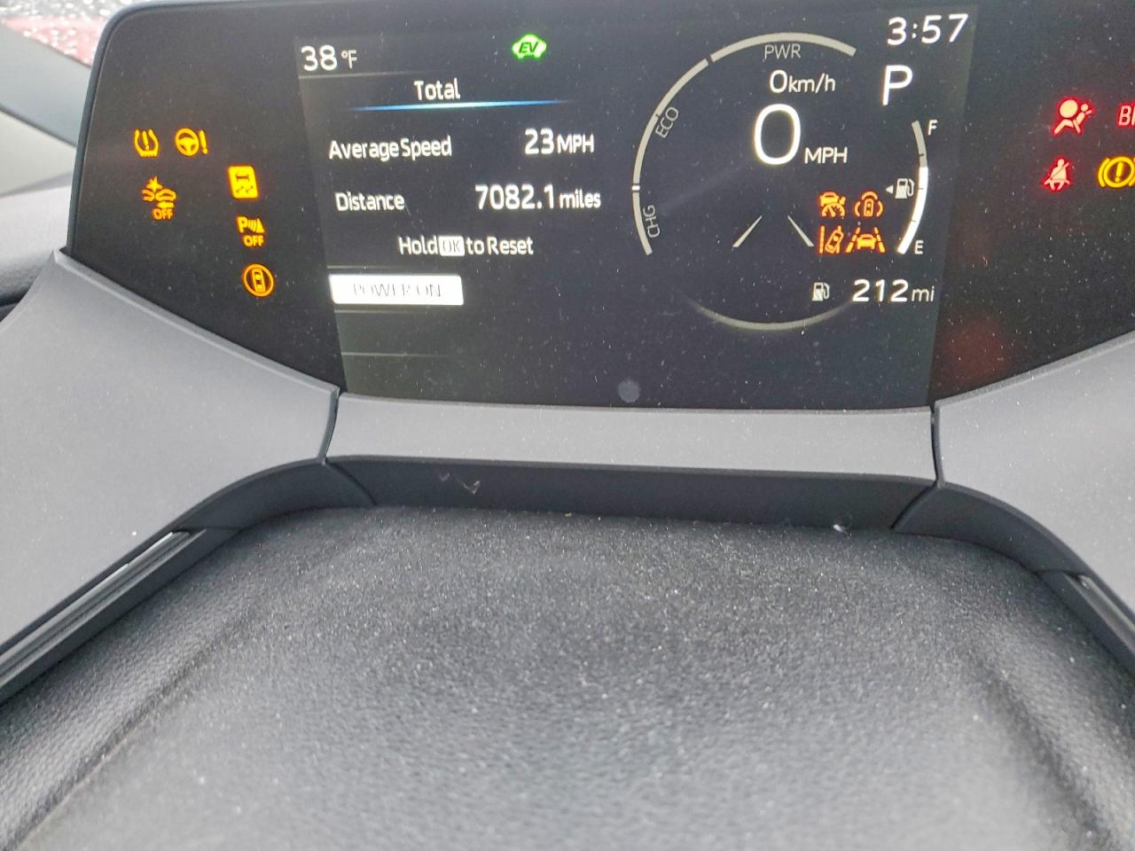 2025 TOYOTA PRIUS XLE photo 25