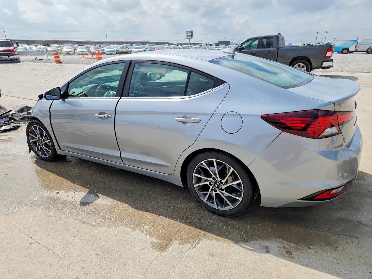 2020 HYUNDAI ELANTRA LIMITED photo 2