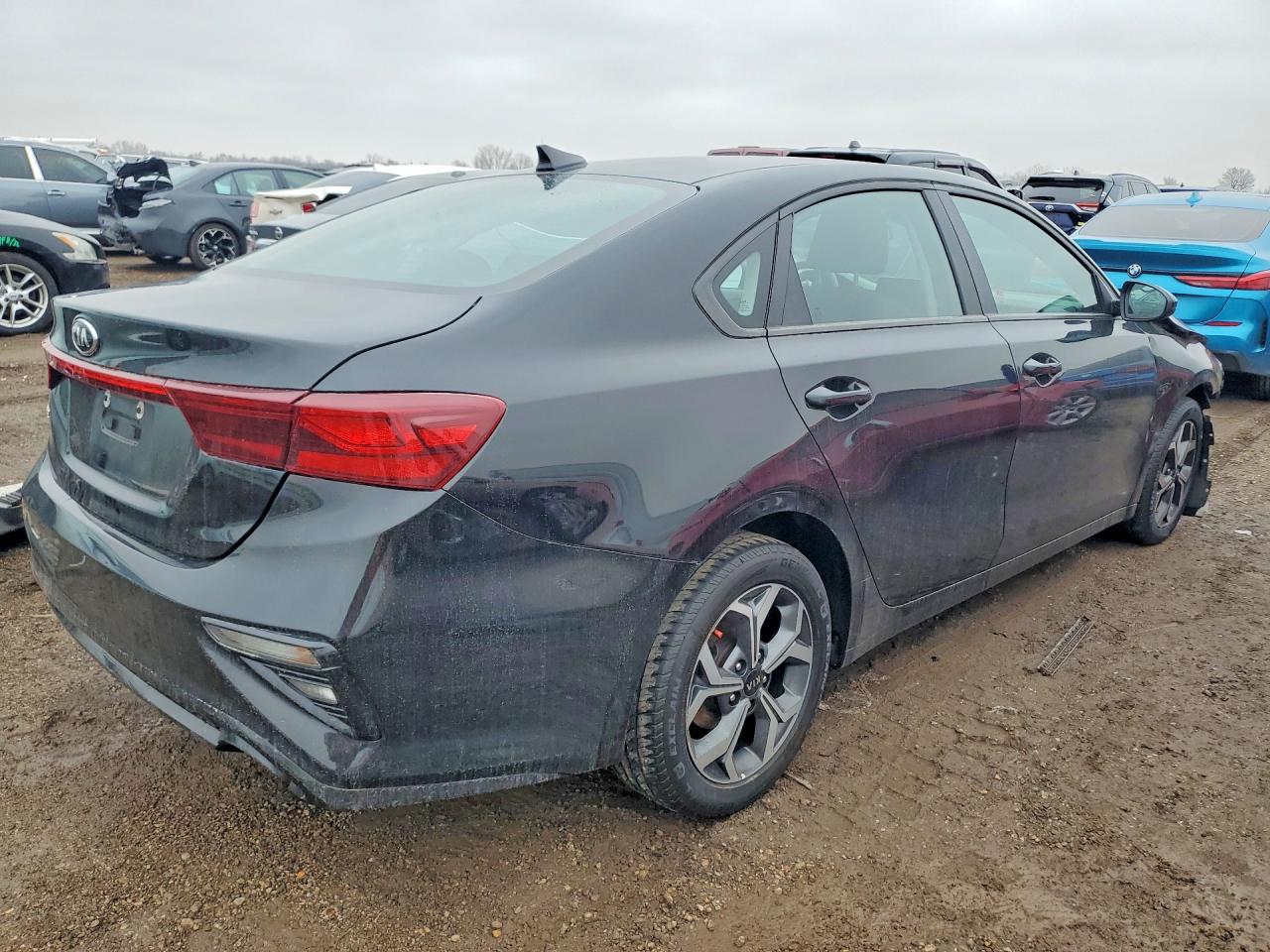 2021 KIA FORTE LXS photo 3