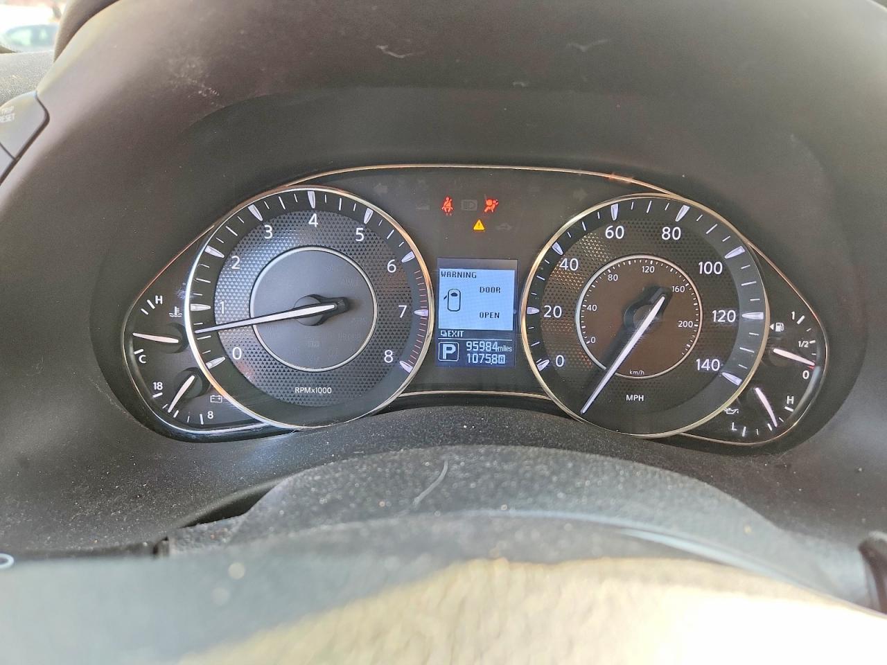 2019 NISSAN ARMADA SV photo 9