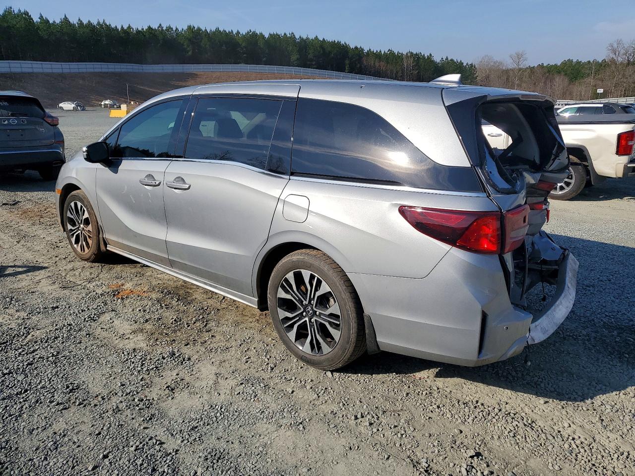 2025 HONDA ODYSSEY ELITE photo 3