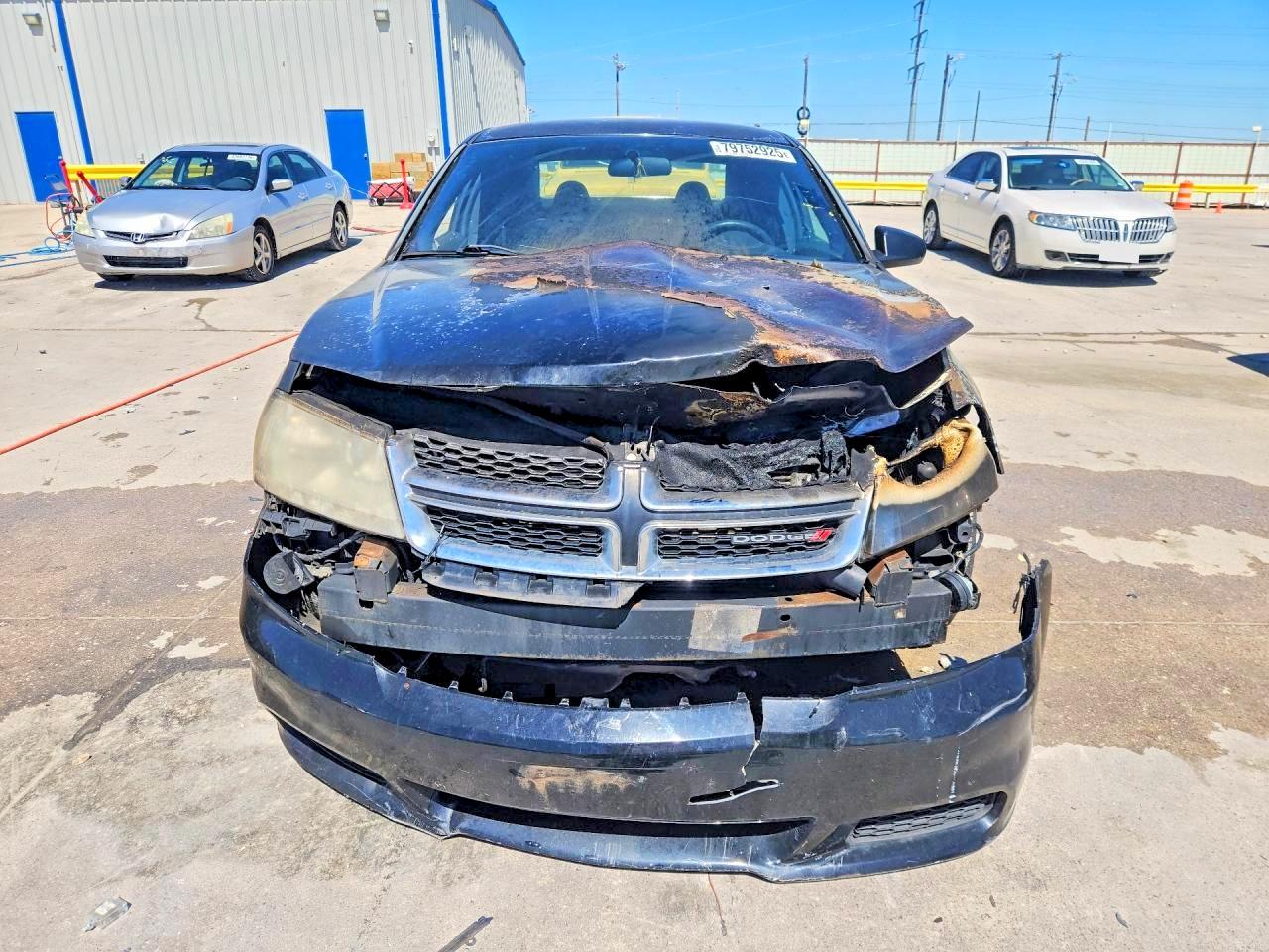 2012 DODGE AVENGER SE photo 13