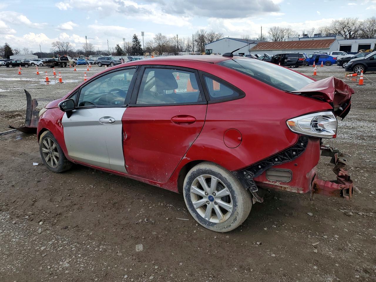 2012 FORD FIESTA SE photo 3