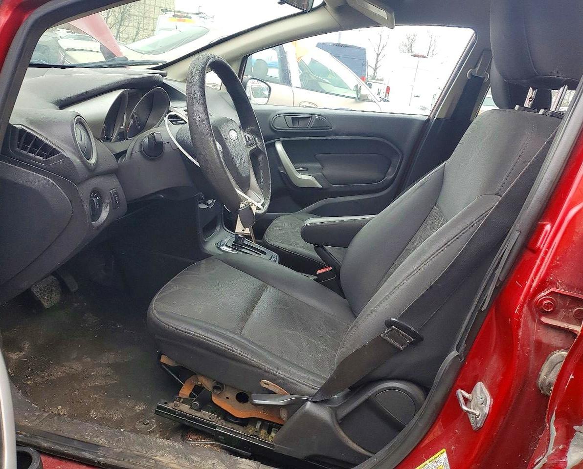 2012 FORD FIESTA SE photo 13
