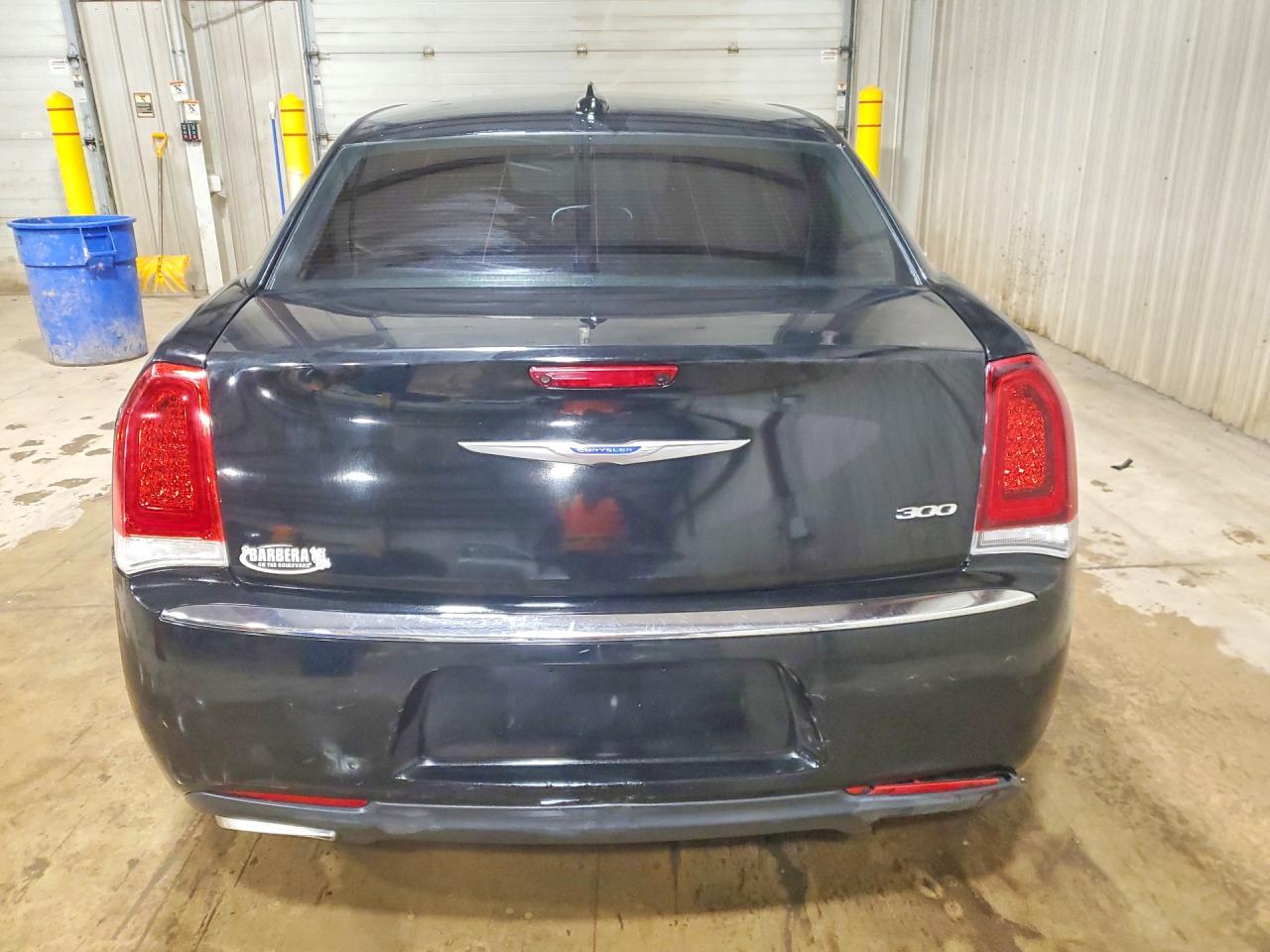 2018 CHRYSLER 300 TOURING photo 11
