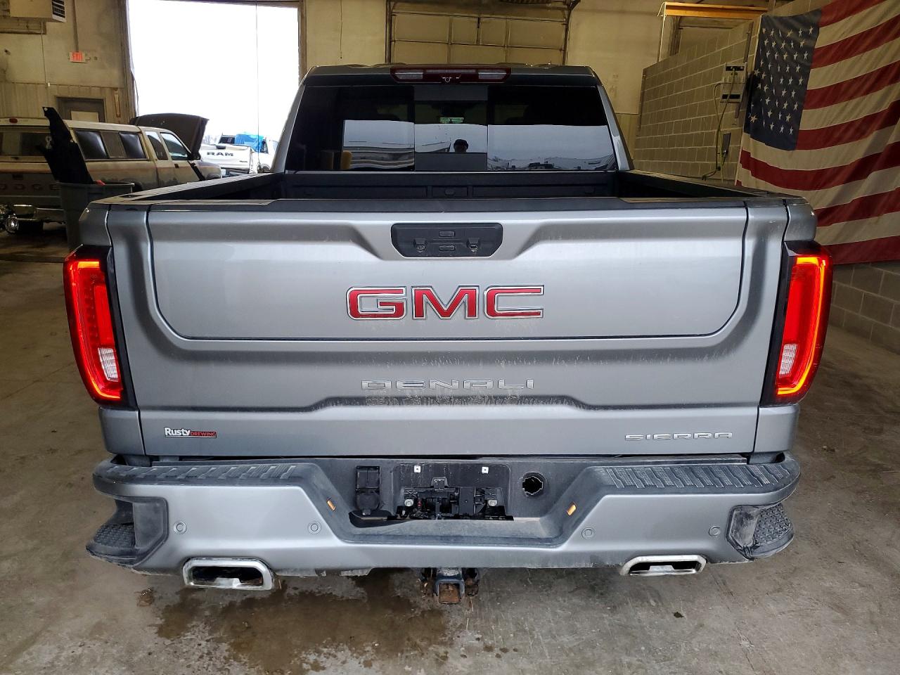 2025 GMC SIERRA K1500 DENALI photo 11