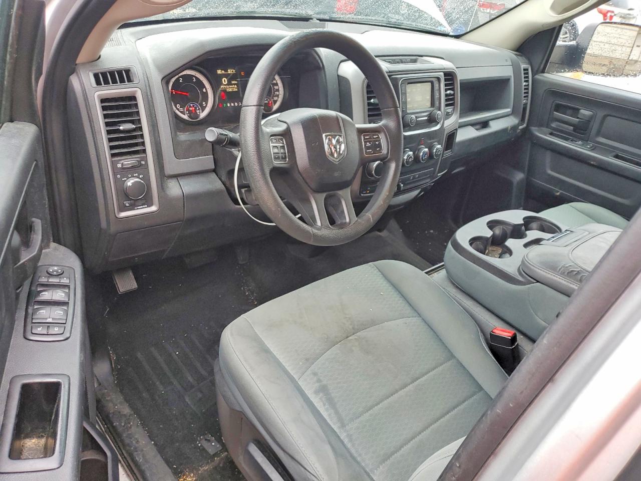 2015 RAM 1500 ST photo 8