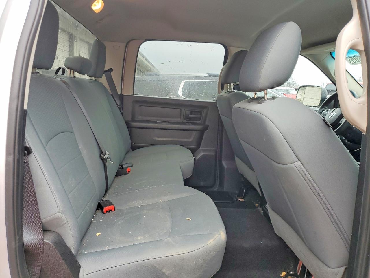2015 RAM 1500 ST photo 10