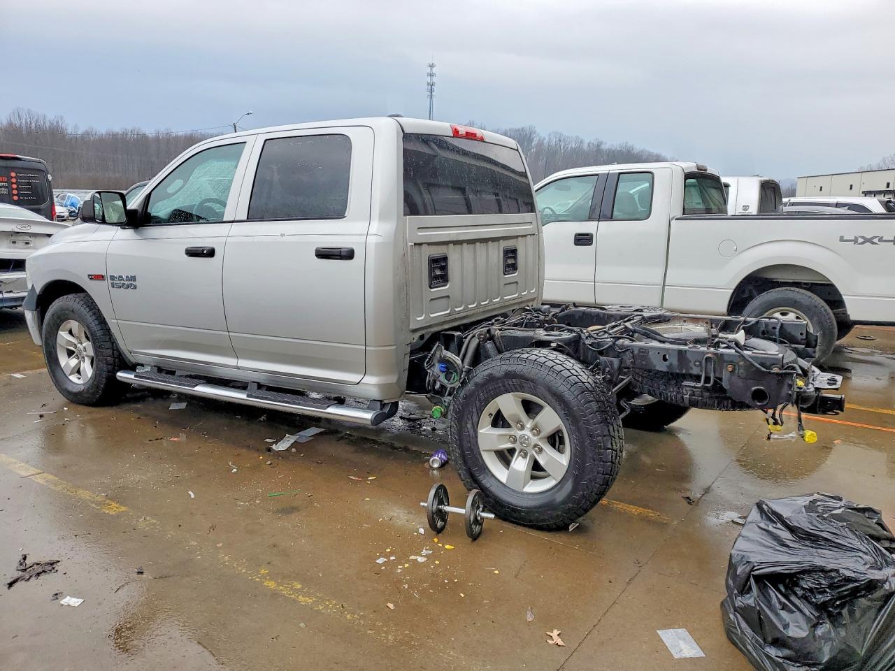 2015 RAM 1500 ST photo 2