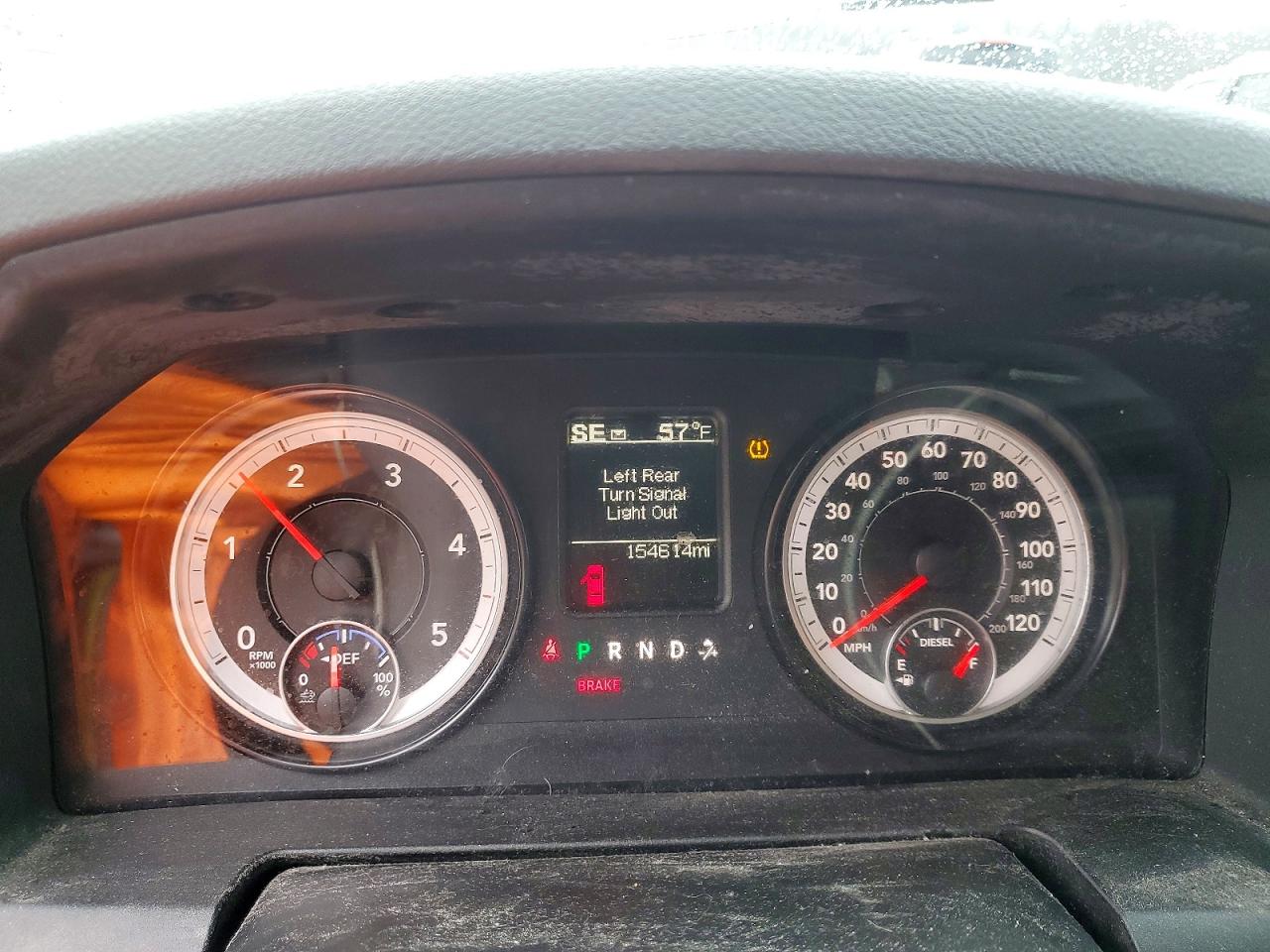 2015 RAM 1500 ST photo 9
