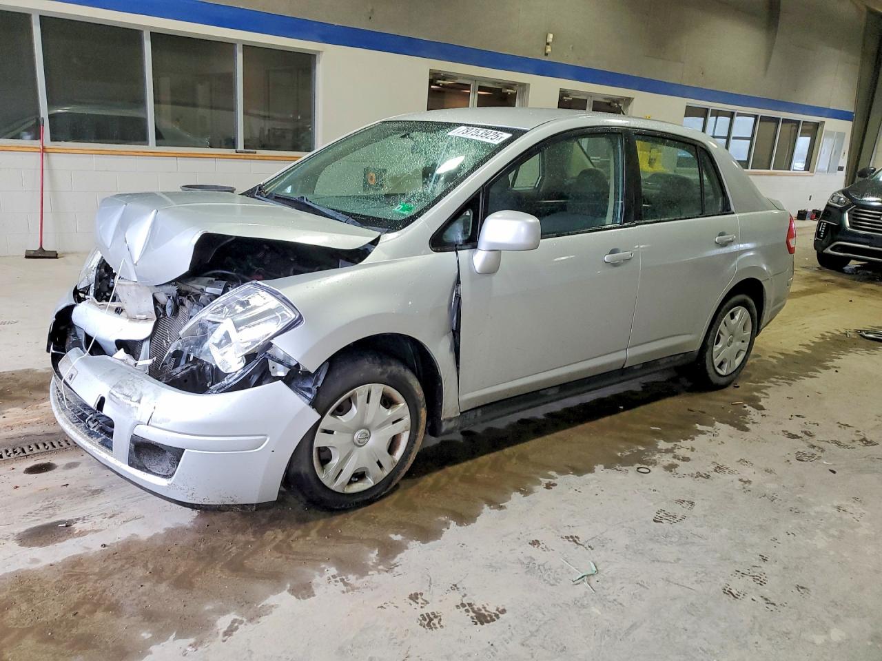 2011 NISSAN VERSA