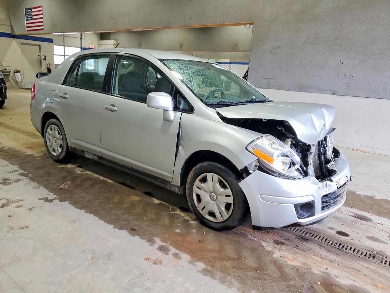 2011 NISSAN VERSA 1.8 S photo 4