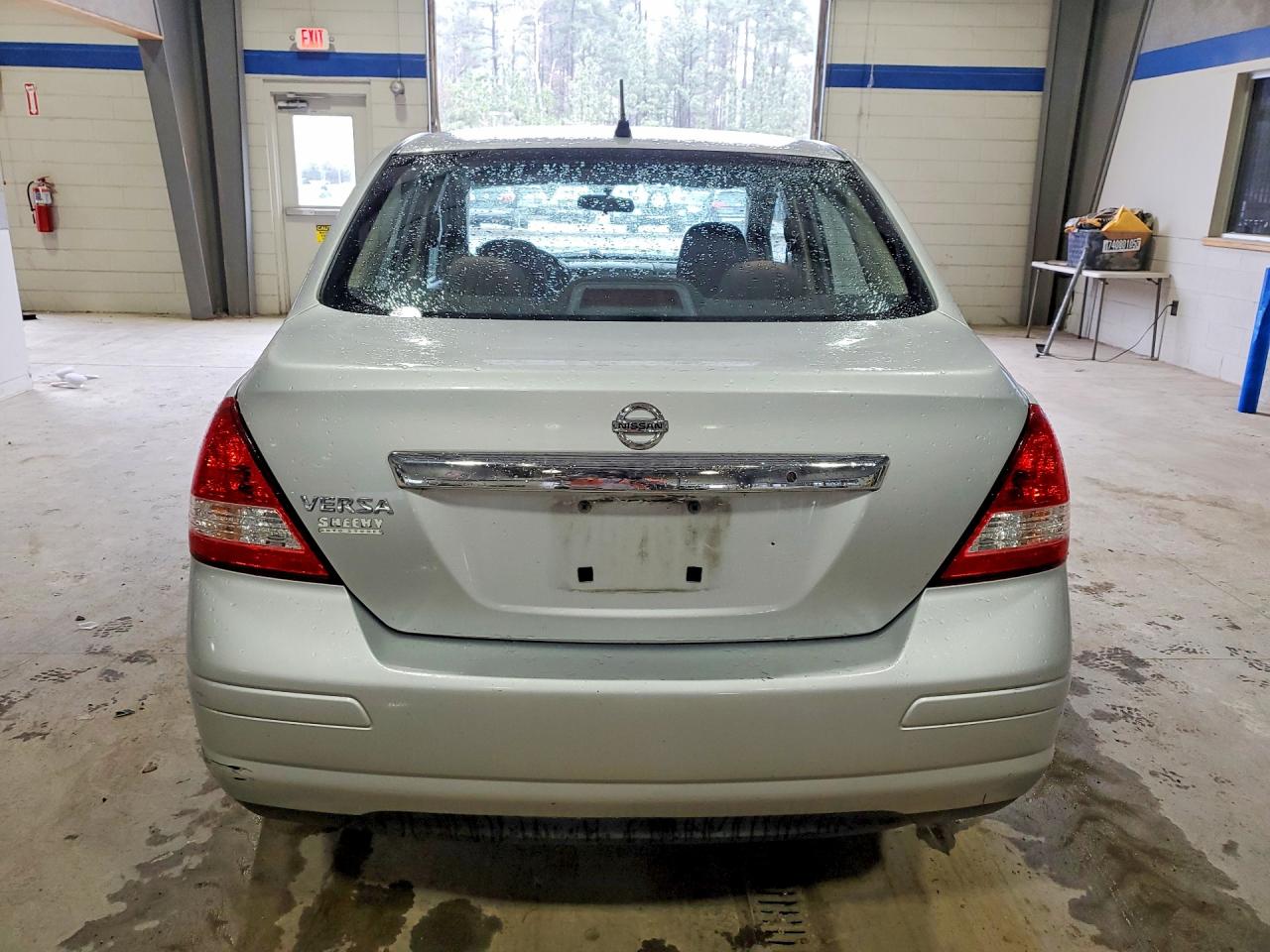 2011 NISSAN VERSA 1.8 S photo 6