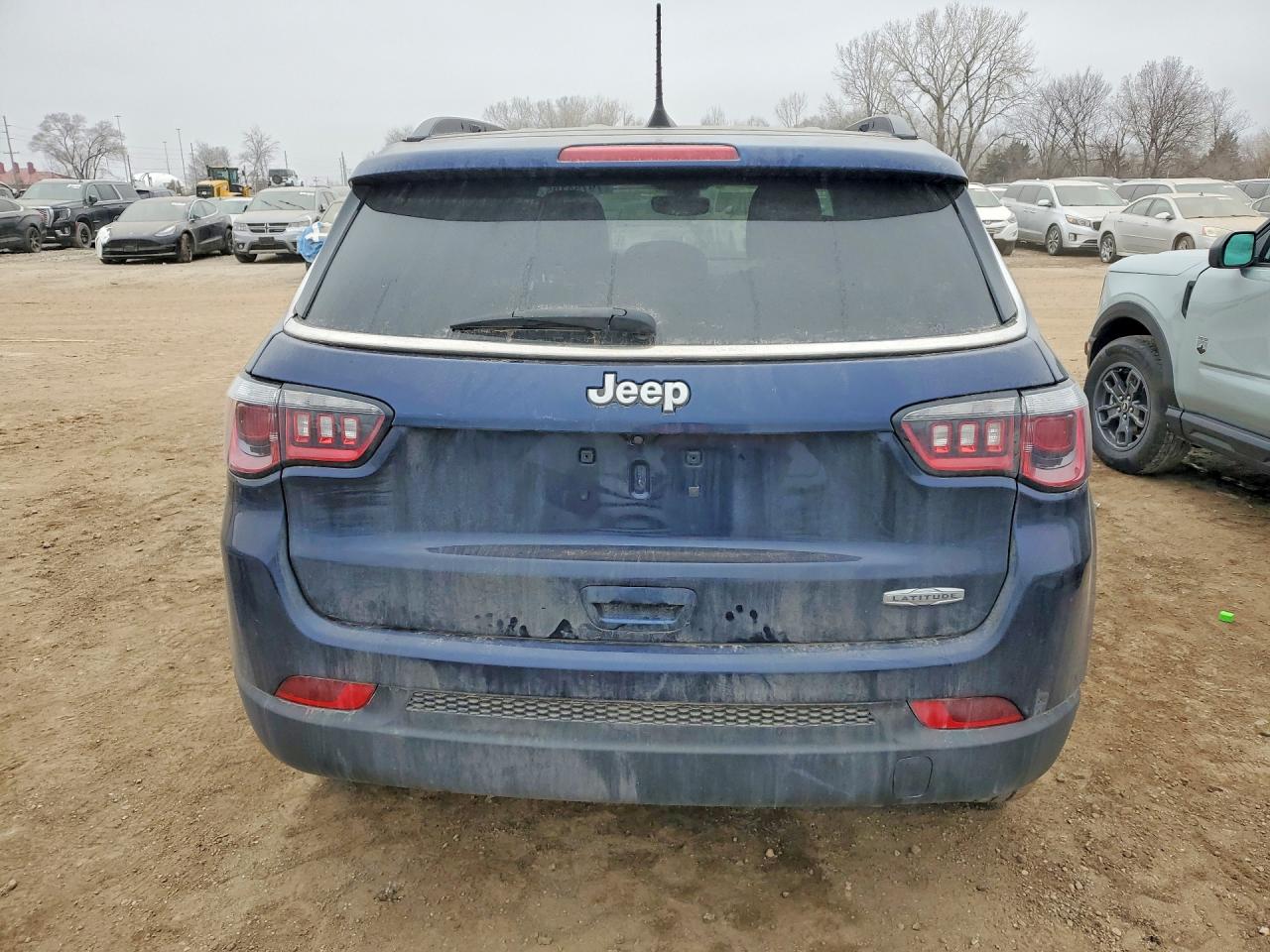 2019 JEEP COMPASS LATITUDE photo 6