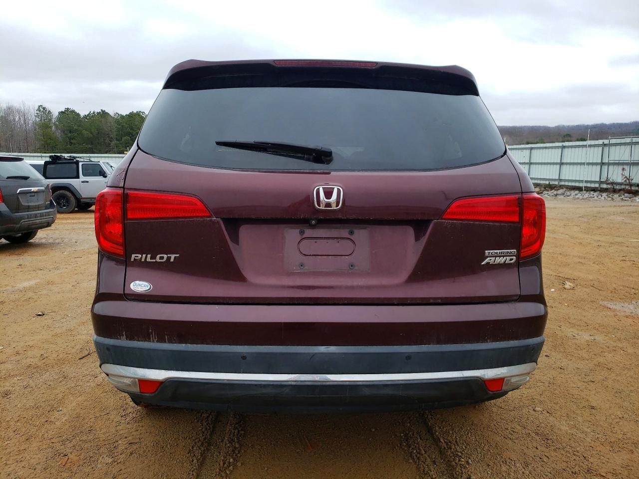 2016 HONDA PILOT TOURING photo 6