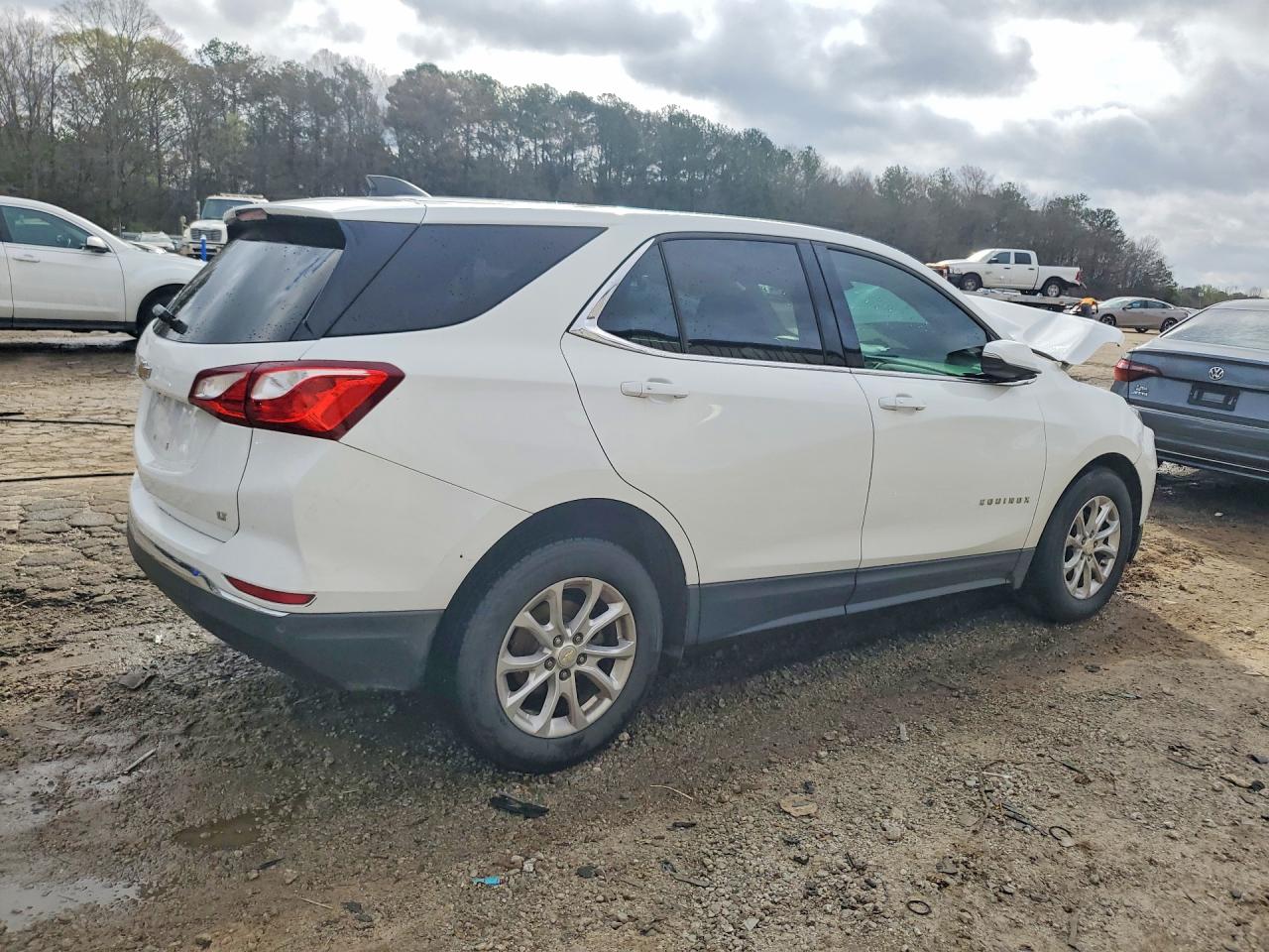 2019 CHEVROLET EQUINOX LT photo 3