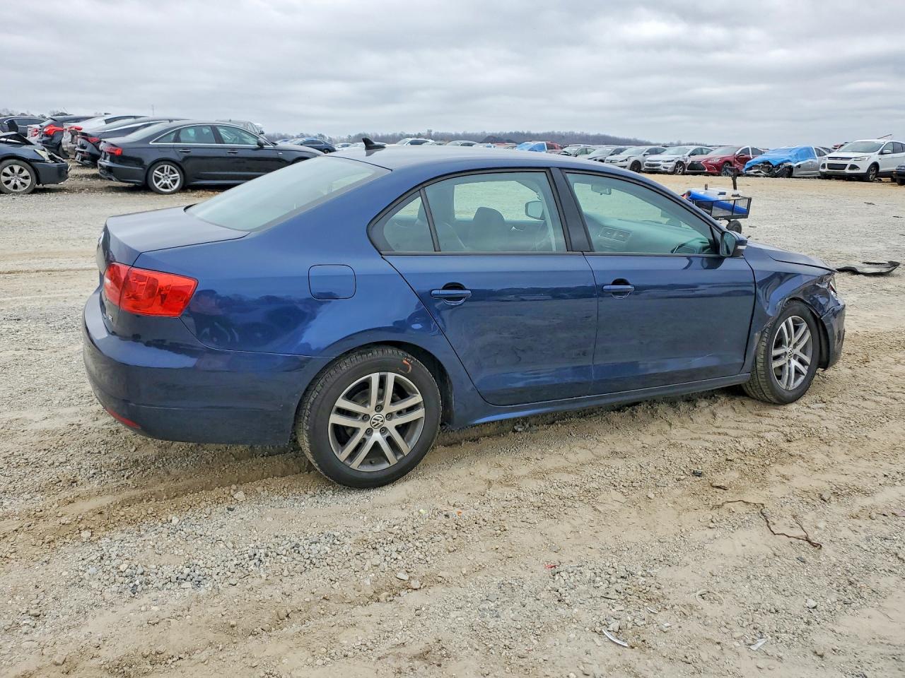2014 VOLKSWAGEN JETTA SE photo 3