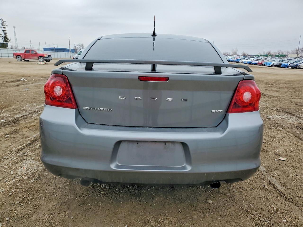 2012 DODGE AVENGER SXT photo 6