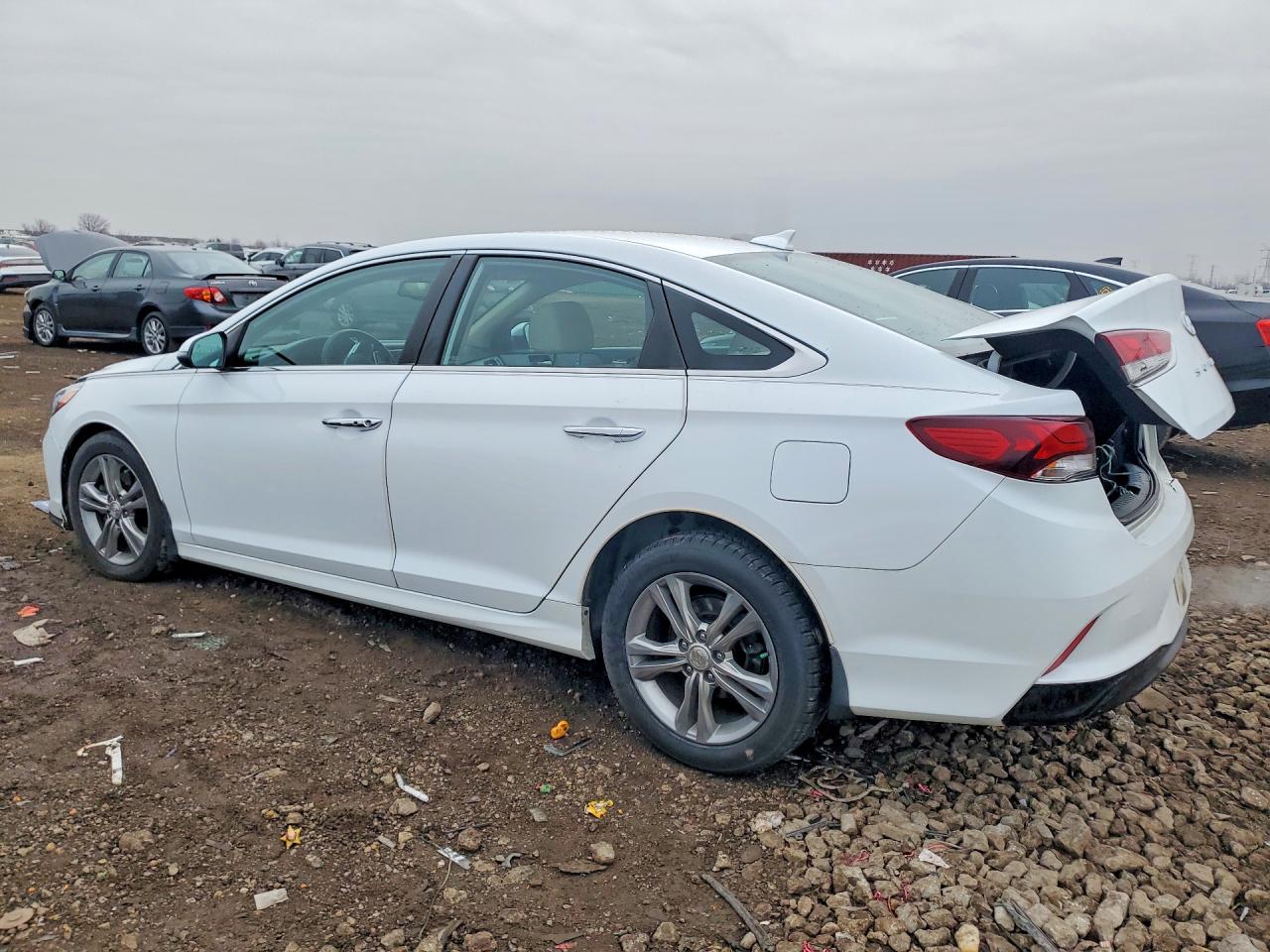 2018 HYUNDAI SONATA SEL photo 4