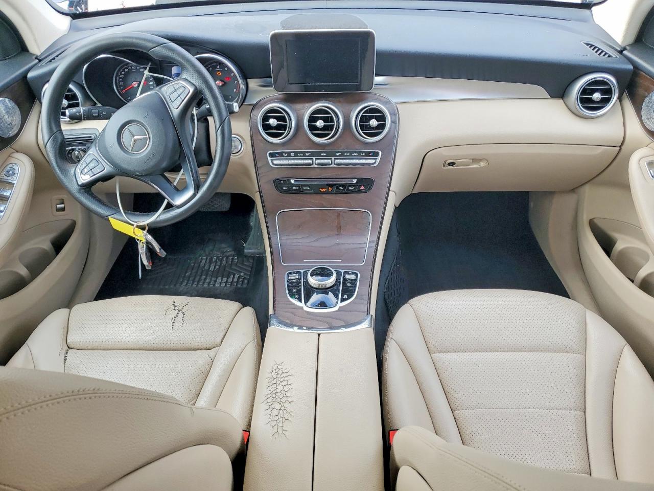 2018 MERCEDES-BENZ GLC 300 photo 8