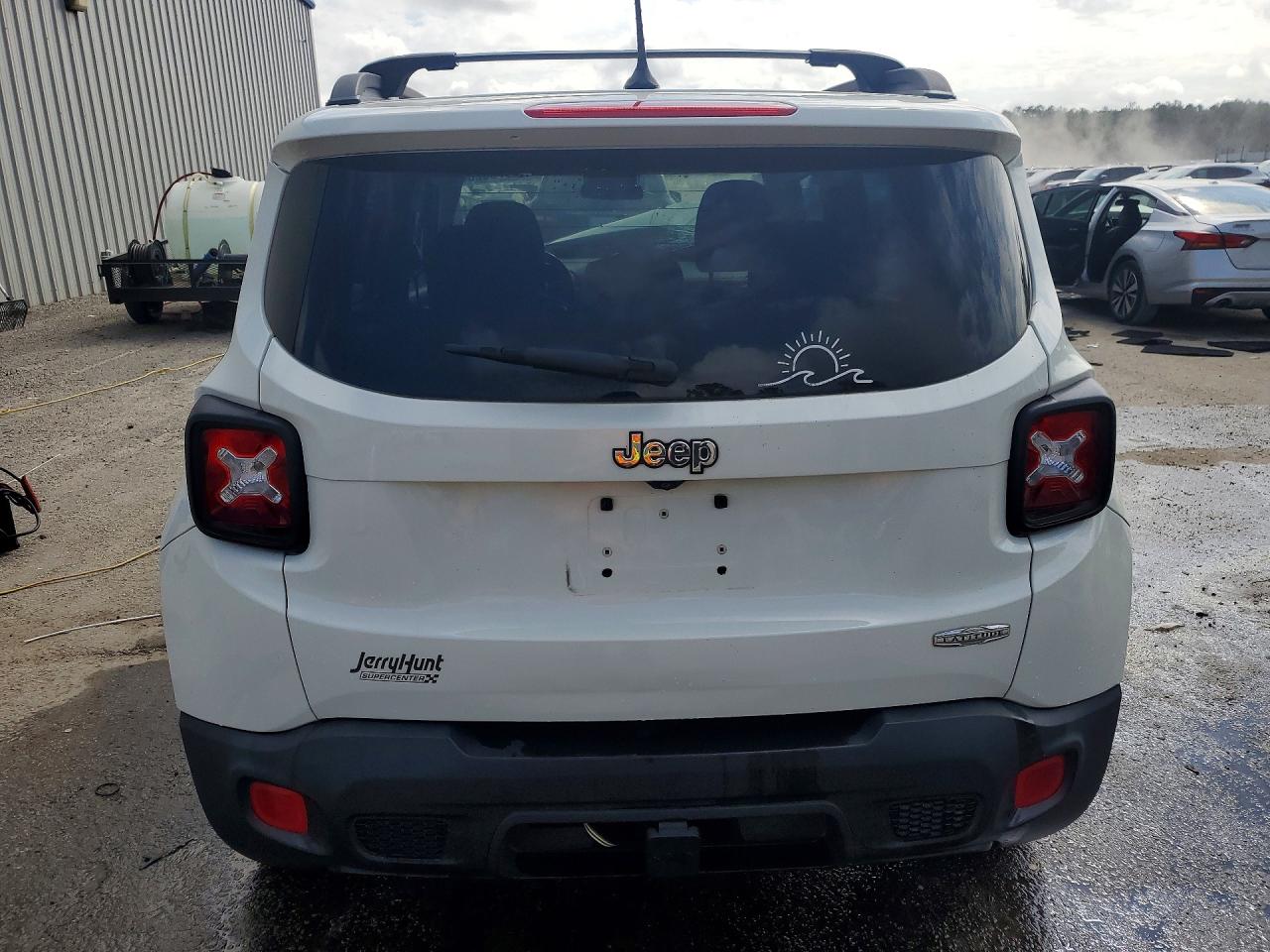 2015 JEEP RENEGADE LATITUDE photo 6