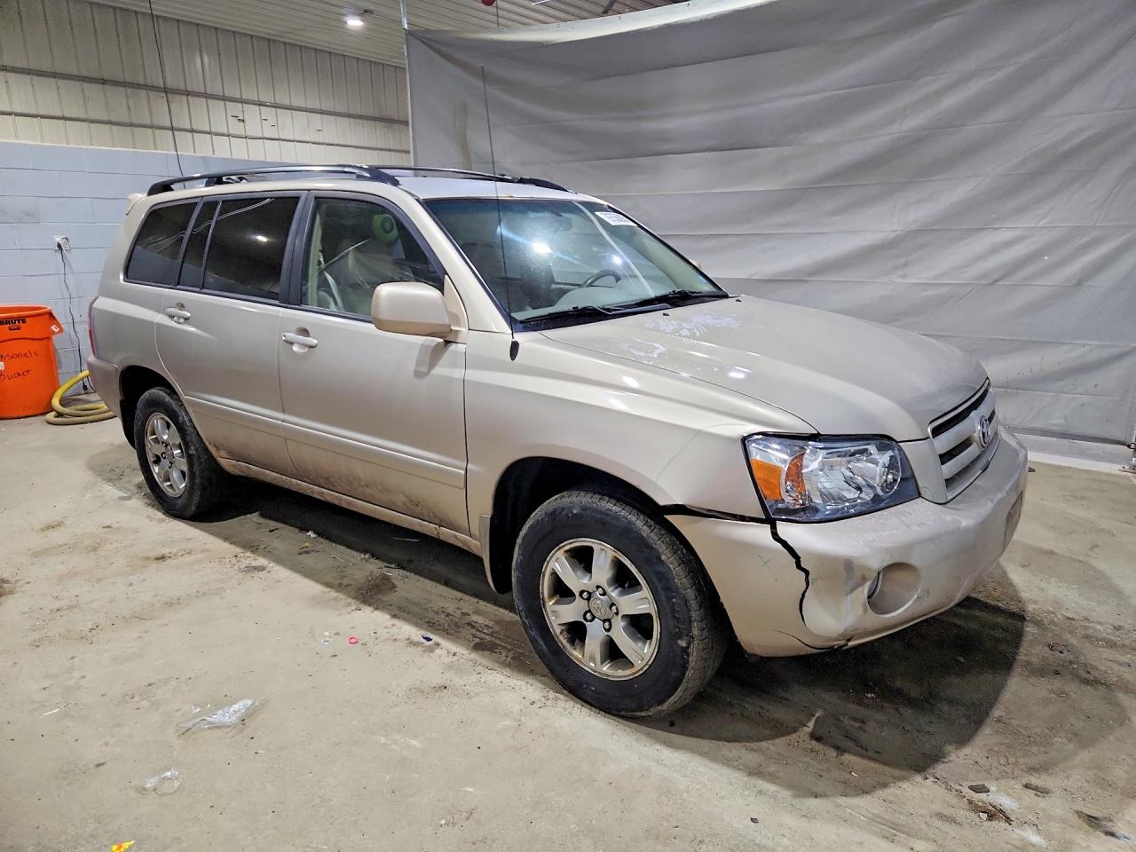 2006 TOYOTA HIGHLANDER BASE photo 4