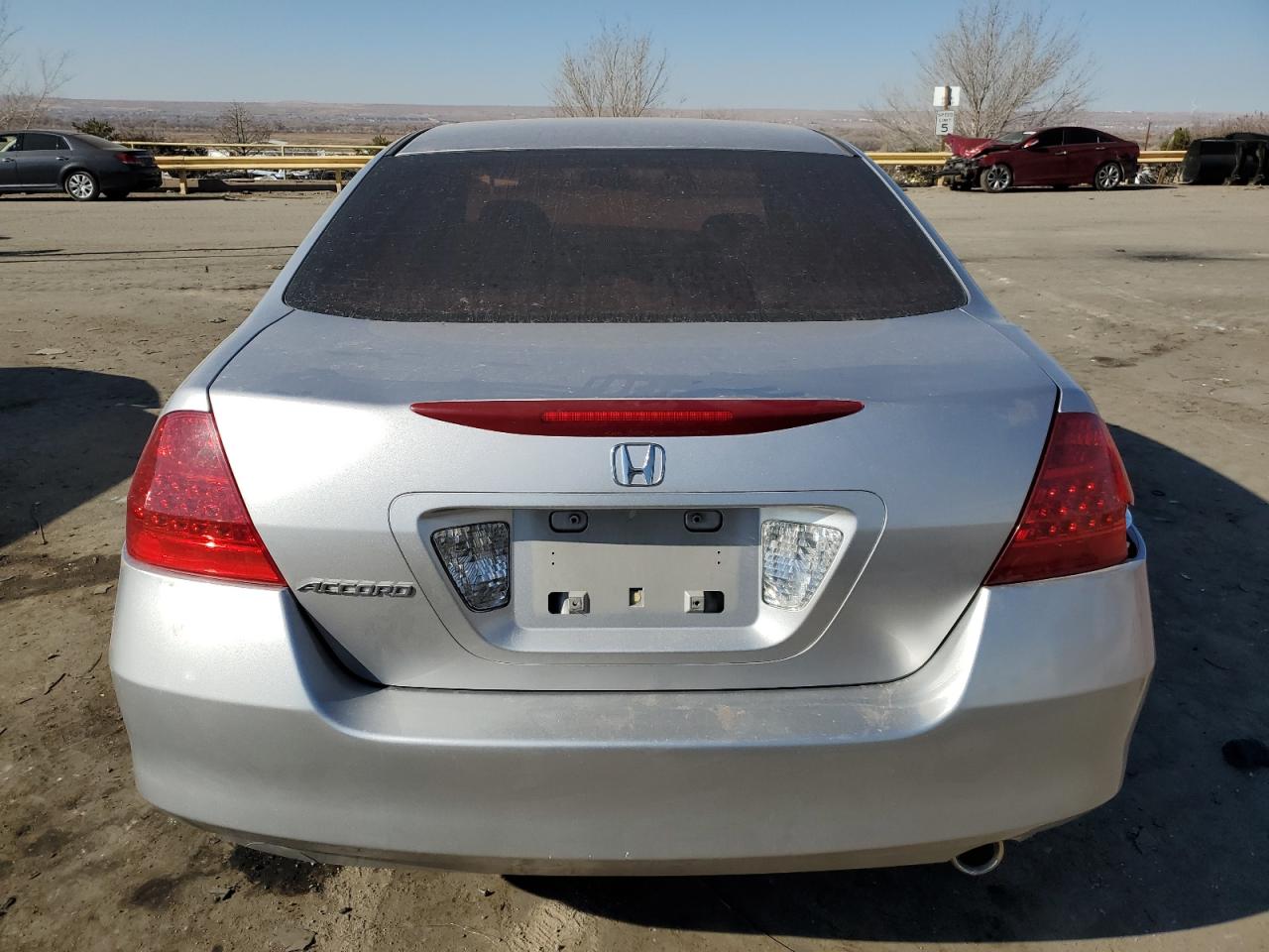 2006 HOND ACCORD photo 11