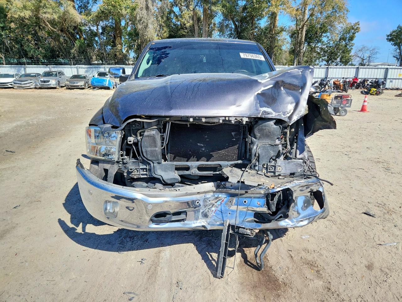 2018 RAM 1500 SLT photo 9