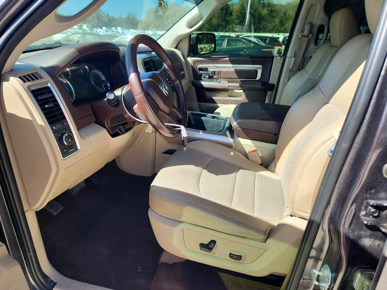 2018 RAM 1500 SLT photo 13