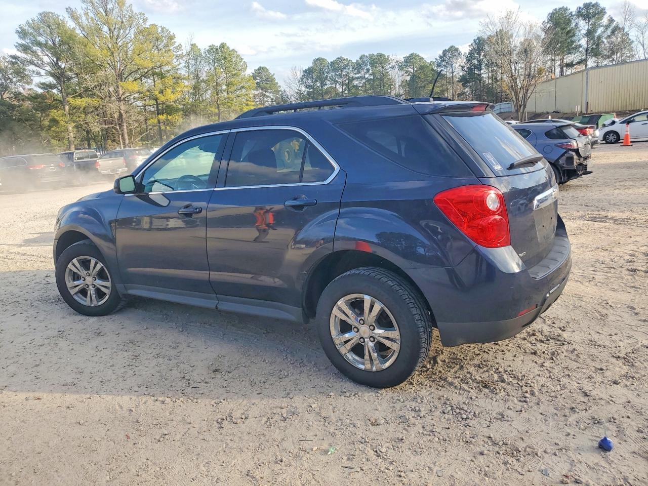 2015 CHEVROLET EQUINOX LT photo 4
