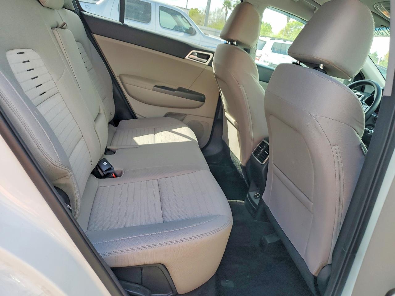 2020 KIA SPORTAGE LX photo 31