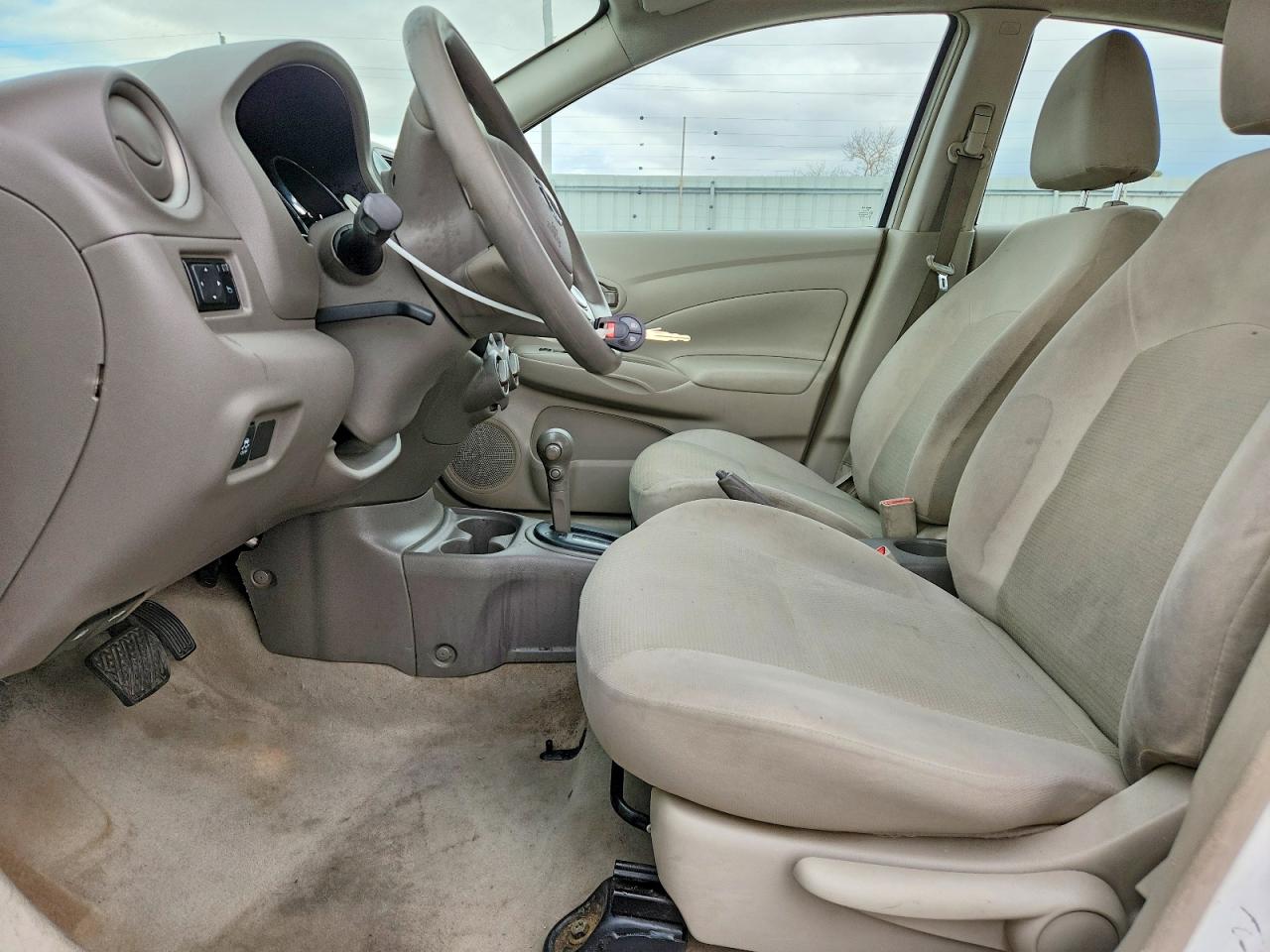 2012 NISSAN VERSA 1.6 S photo 7