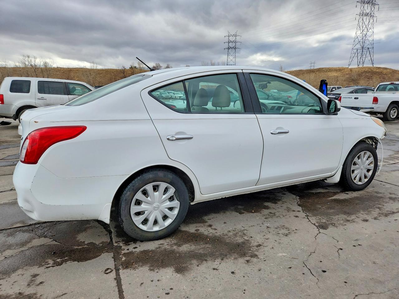 2012 NISSAN VERSA 1.6 S photo 3
