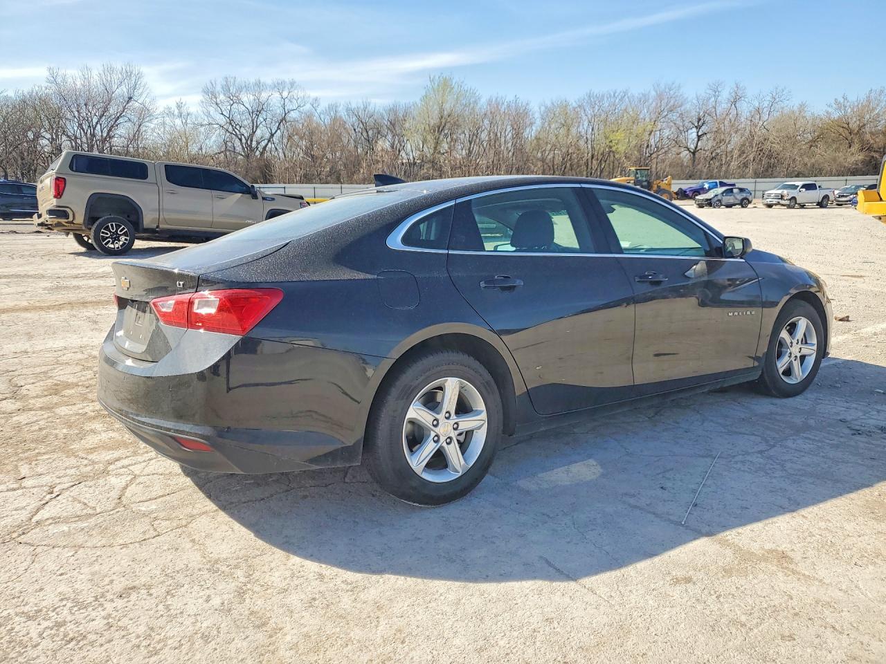 2024 CHEVROLET MALIBU LT photo 5