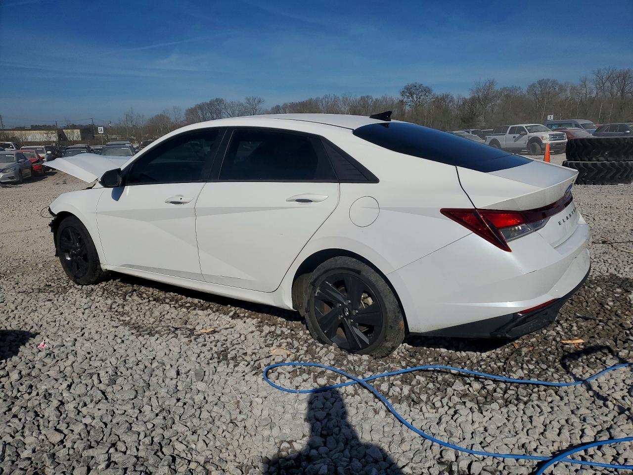 2023 HYUNDAI ELANTRA SEL photo 4