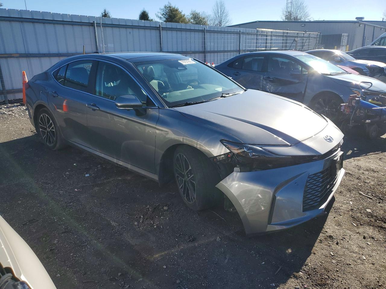 2025 TOYOTA CAMRY XLE photo 7