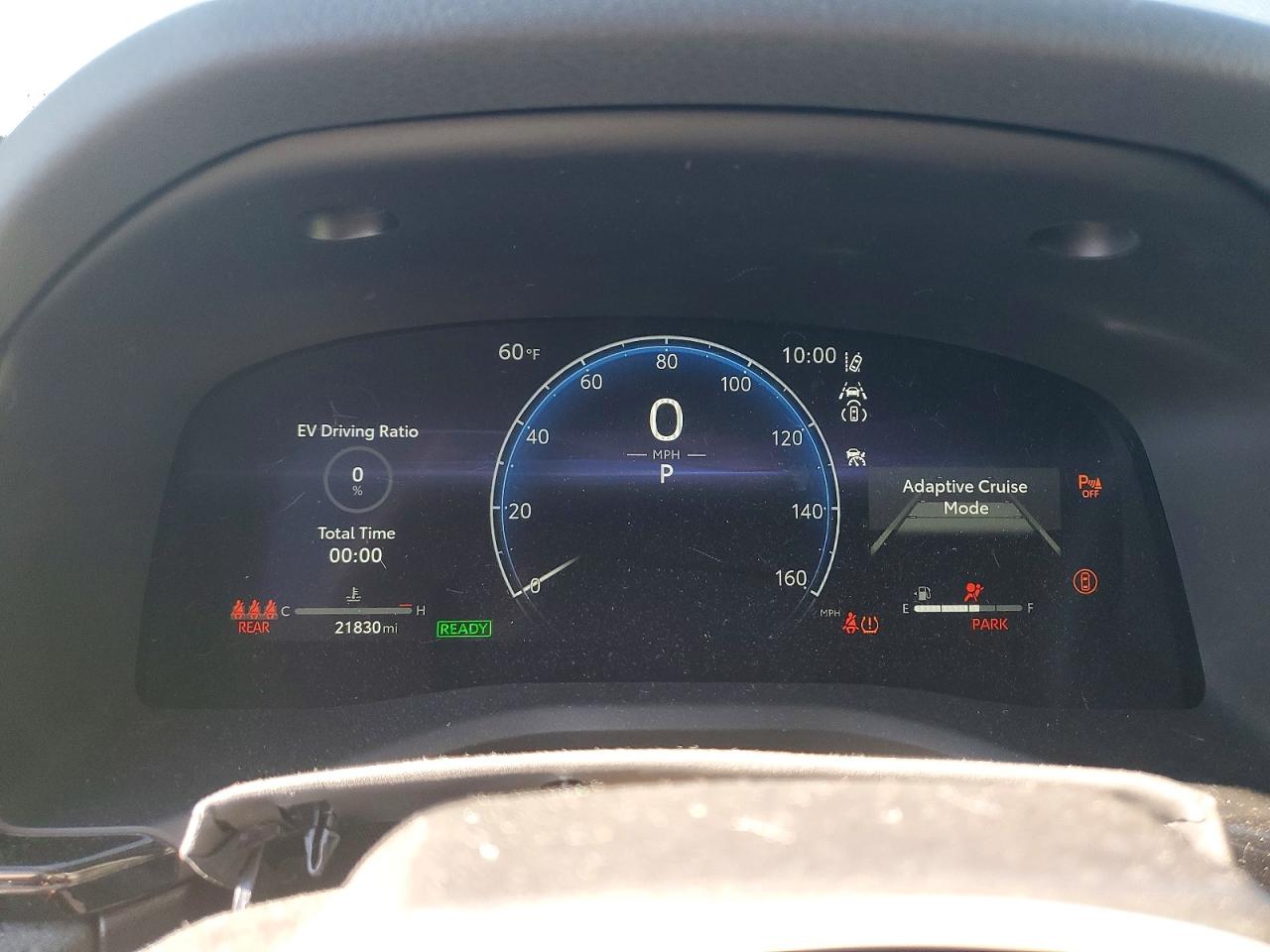 2025 TOYOTA CAMRY XLE photo 17