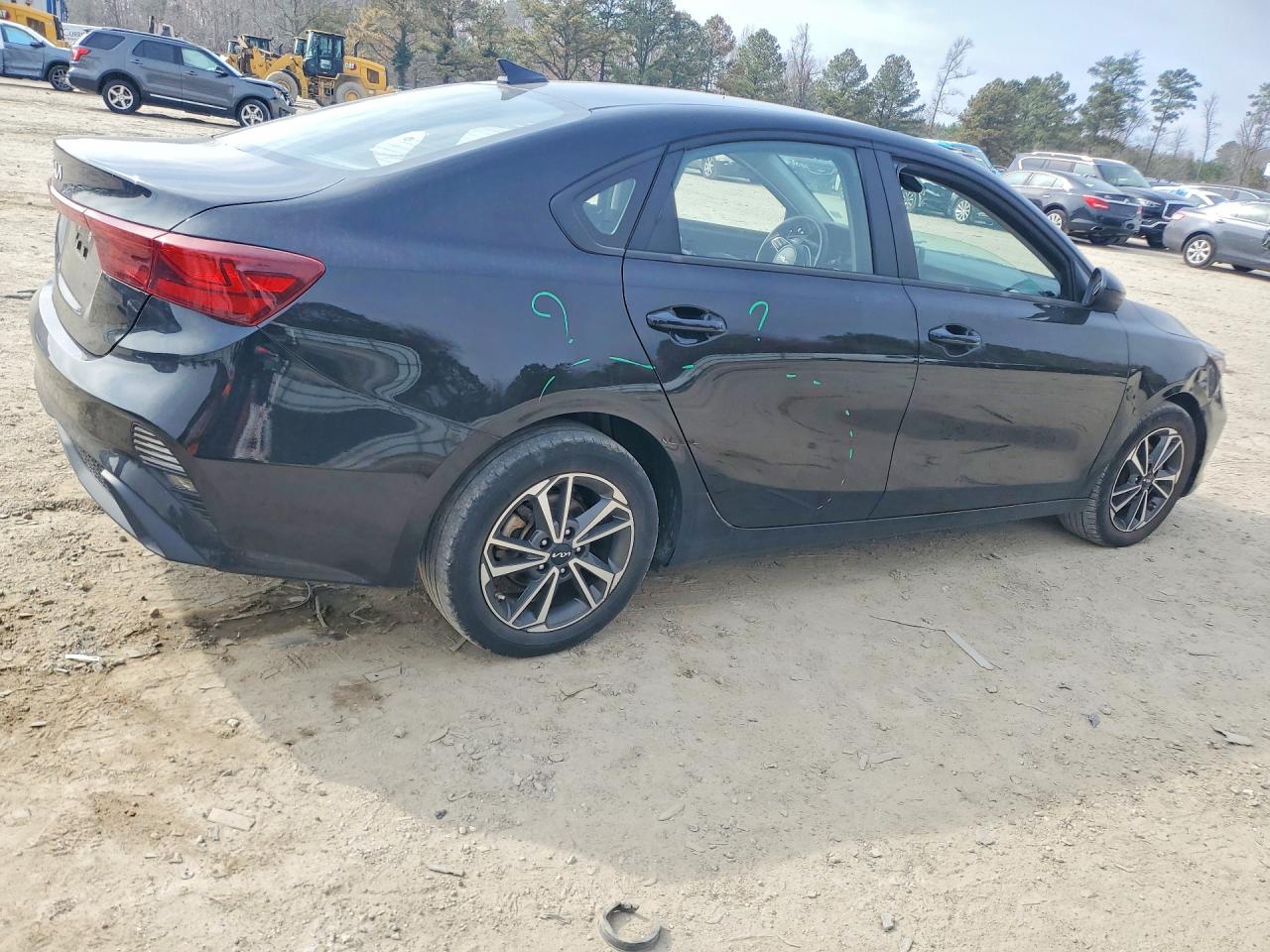 2023 KIA FORTE LXS photo 5