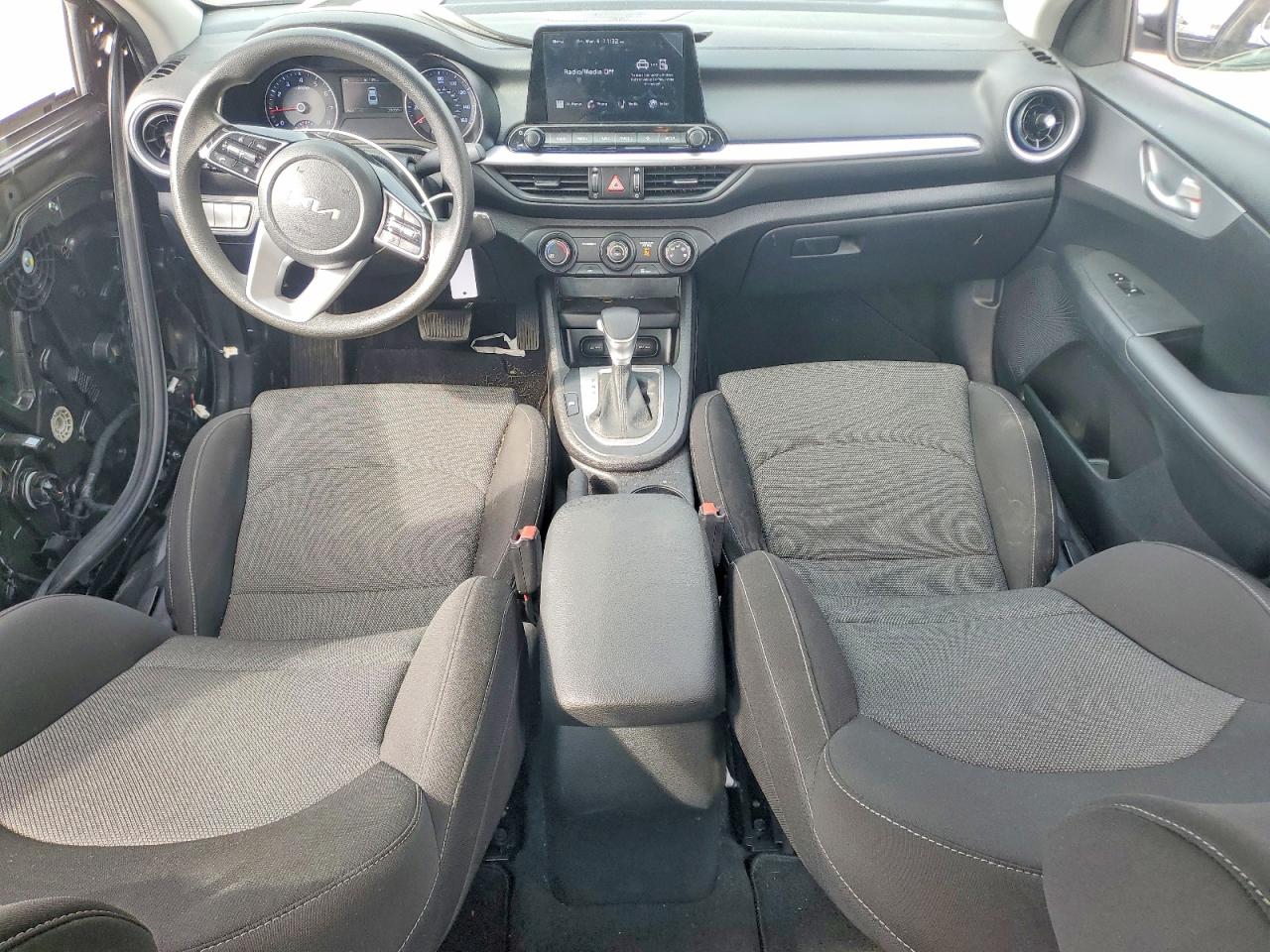 2023 KIA FORTE LXS photo 15