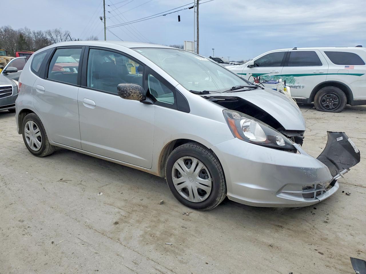 2011 HONDA FIT photo 4